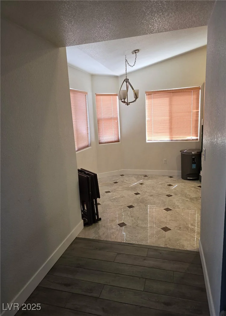 620 Stonehurst, North Las Vegas, NV 89031