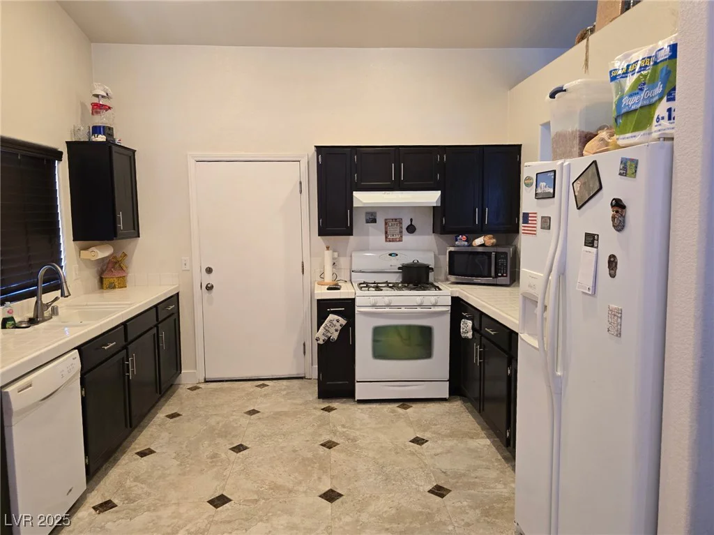 620 Stonehurst, North Las Vegas, NV 89031