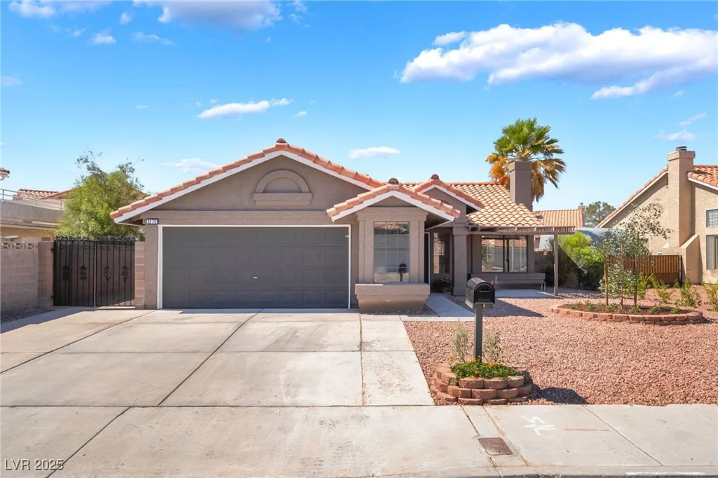 1275 White, Las Vegas, NV 89119