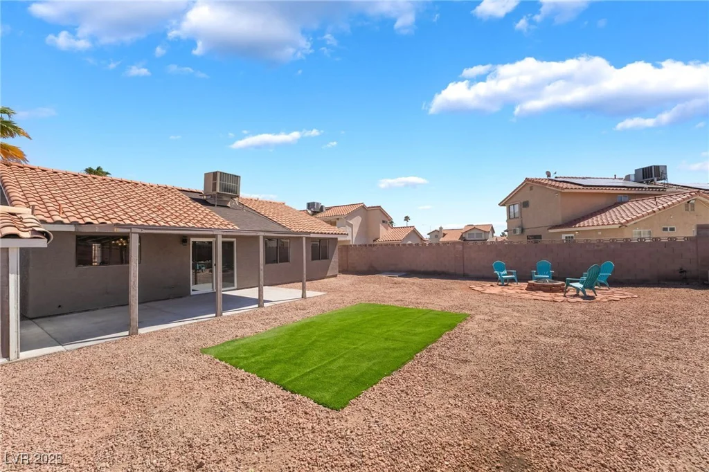 1275 White, Las Vegas, NV 89119