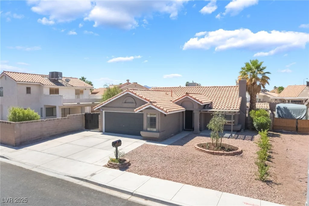 1275 White, Las Vegas, NV 89119