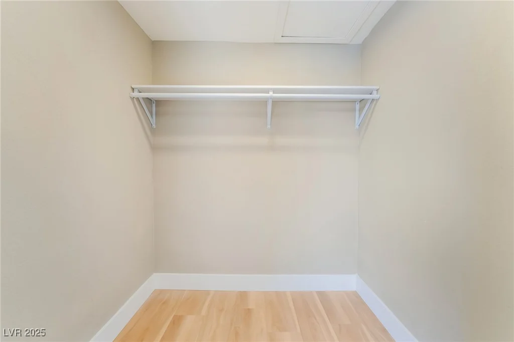 1275 White, Las Vegas, NV 89119