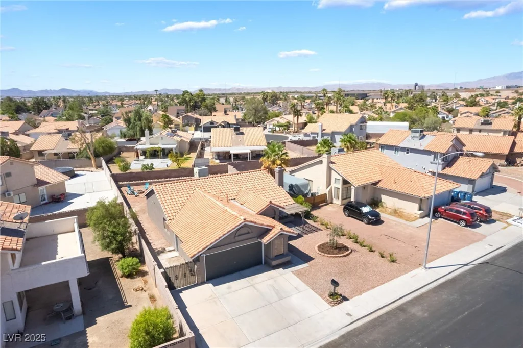 1275 White, Las Vegas, NV 89119