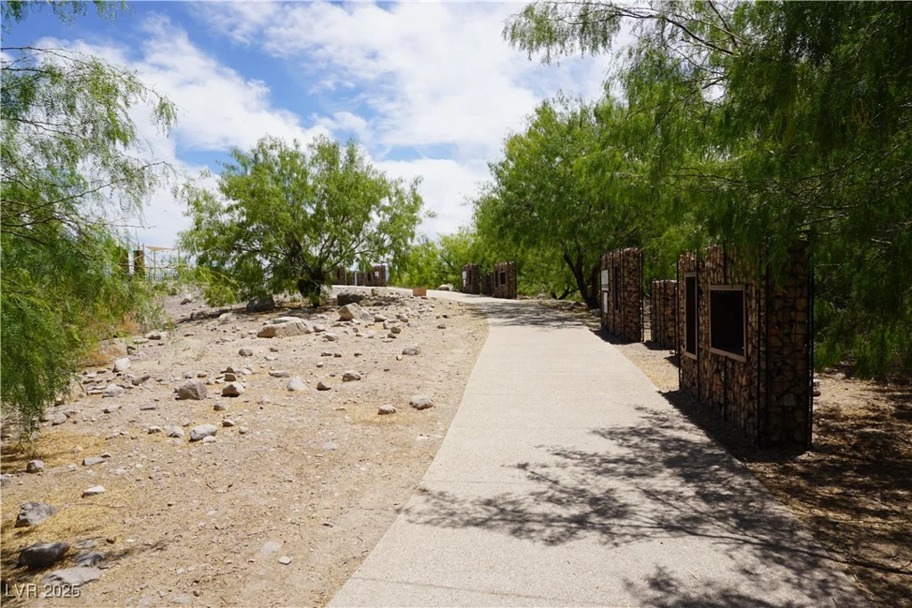 1275 White, Las Vegas, NV 89119