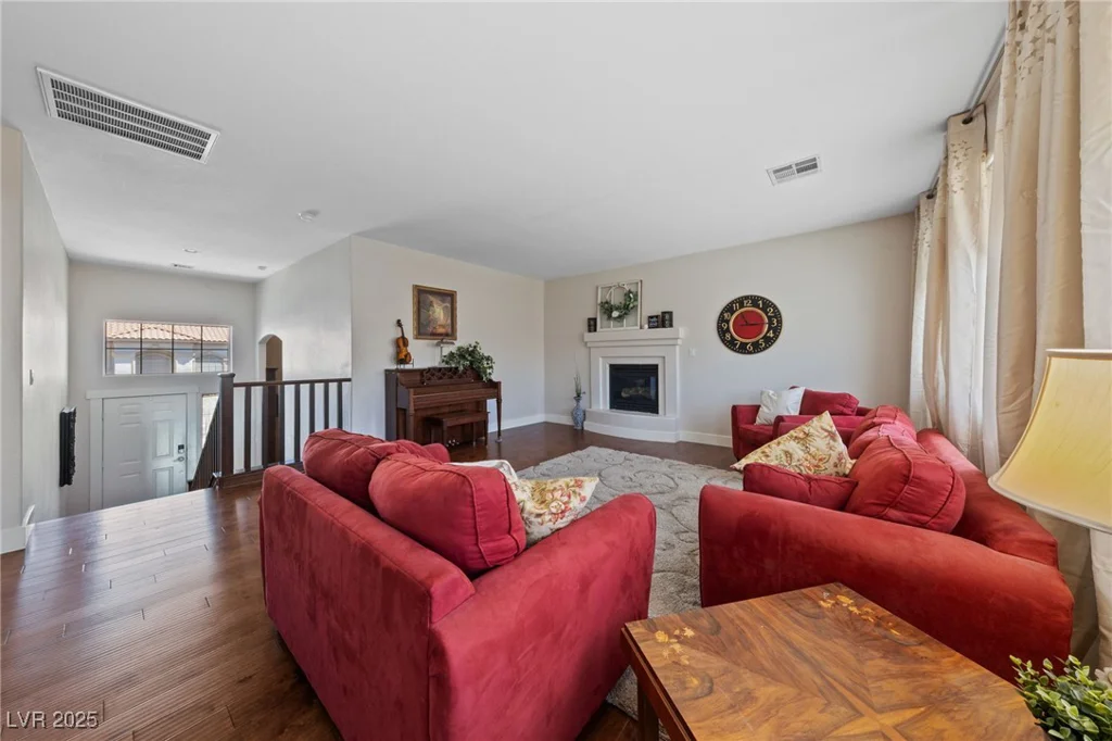 8705 Vivid Violet, Las Vegas, NV 89143