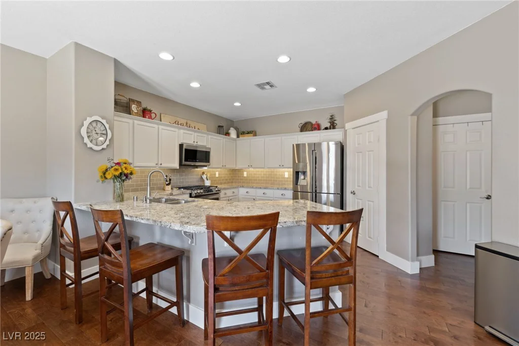 8705 Vivid Violet, Las Vegas, NV 89143
