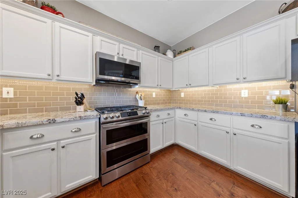 8705 Vivid Violet, Las Vegas, NV 89143