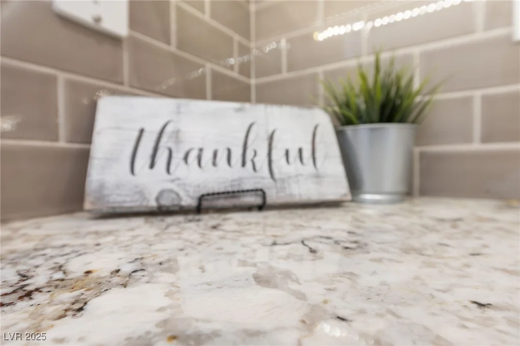 8705 Vivid Violet, Las Vegas, NV 89143