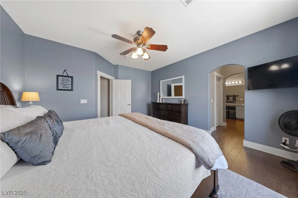 8705 Vivid Violet, Las Vegas, NV 89143