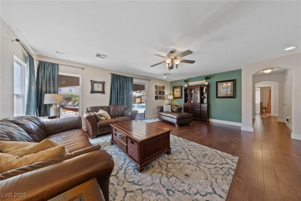 8705 Vivid Violet, Las Vegas, NV 89143