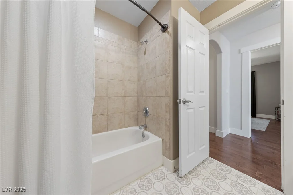 8705 Vivid Violet, Las Vegas, NV 89143