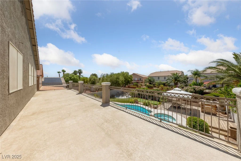 8705 Vivid Violet, Las Vegas, NV 89143