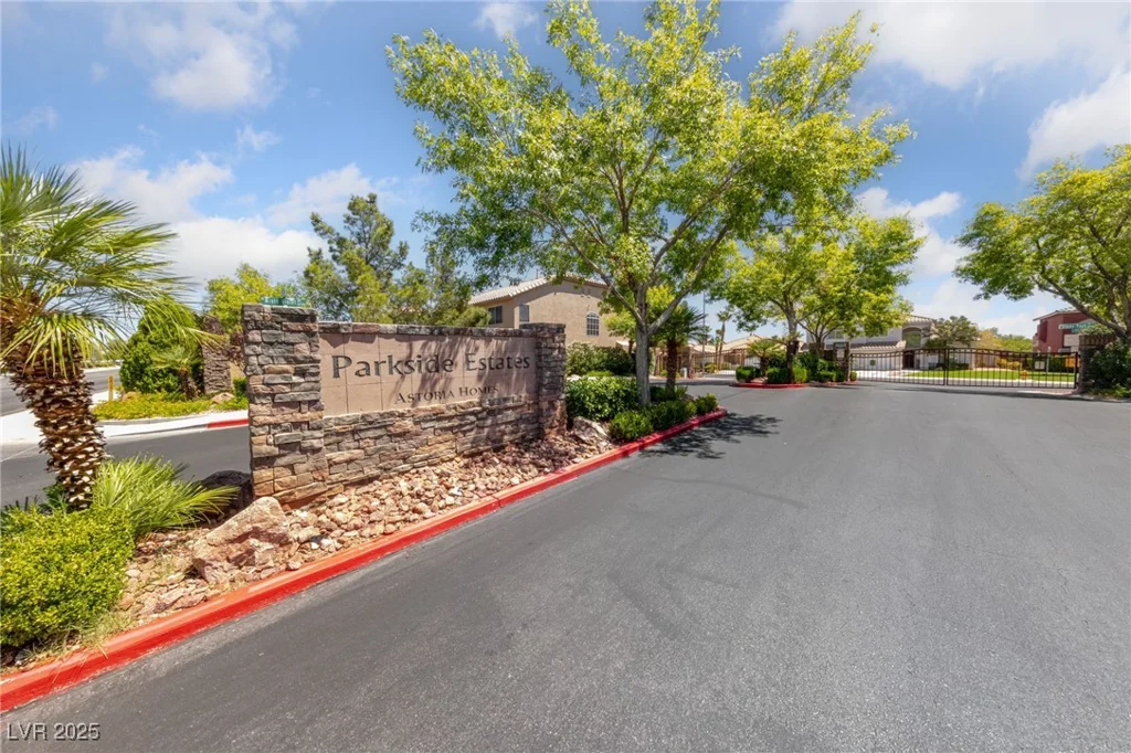 8705 Vivid Violet, Las Vegas, NV 89143