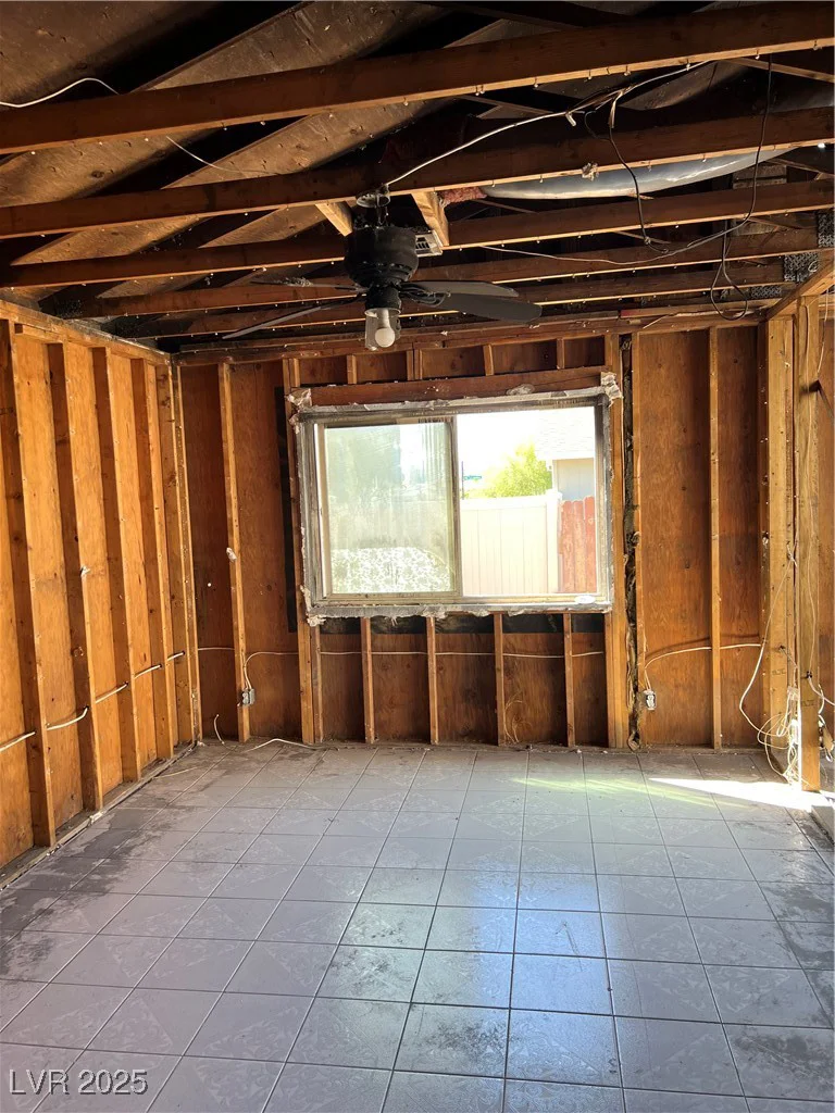 5951 Via Capri, Las Vegas, NV 89122