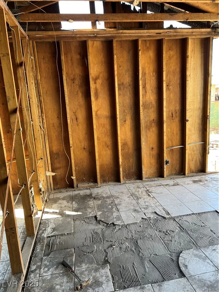 5951 Via Capri, Las Vegas, NV 89122