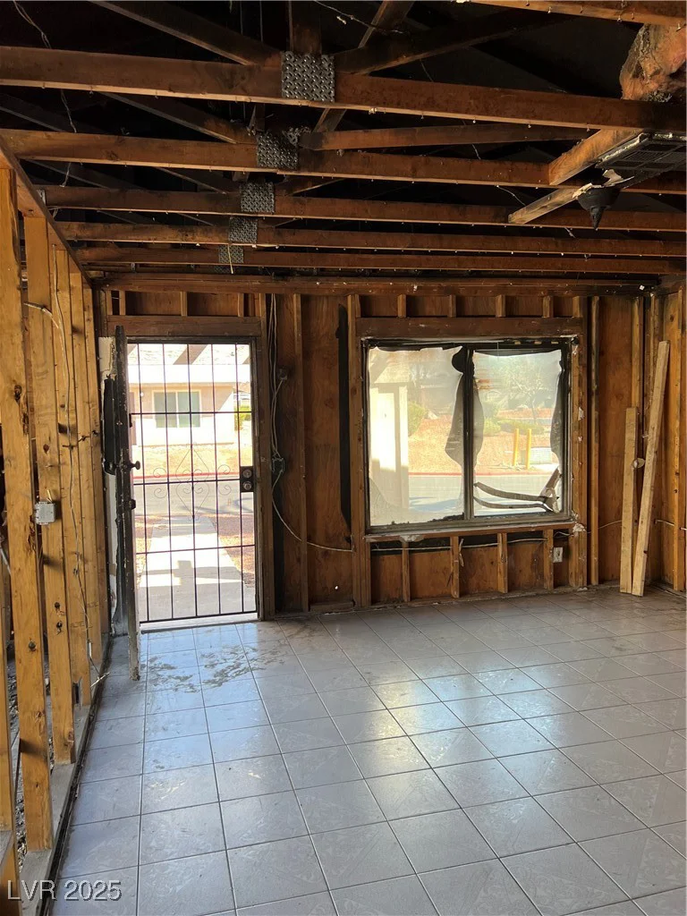 5951 Via Capri, Las Vegas, NV 89122
