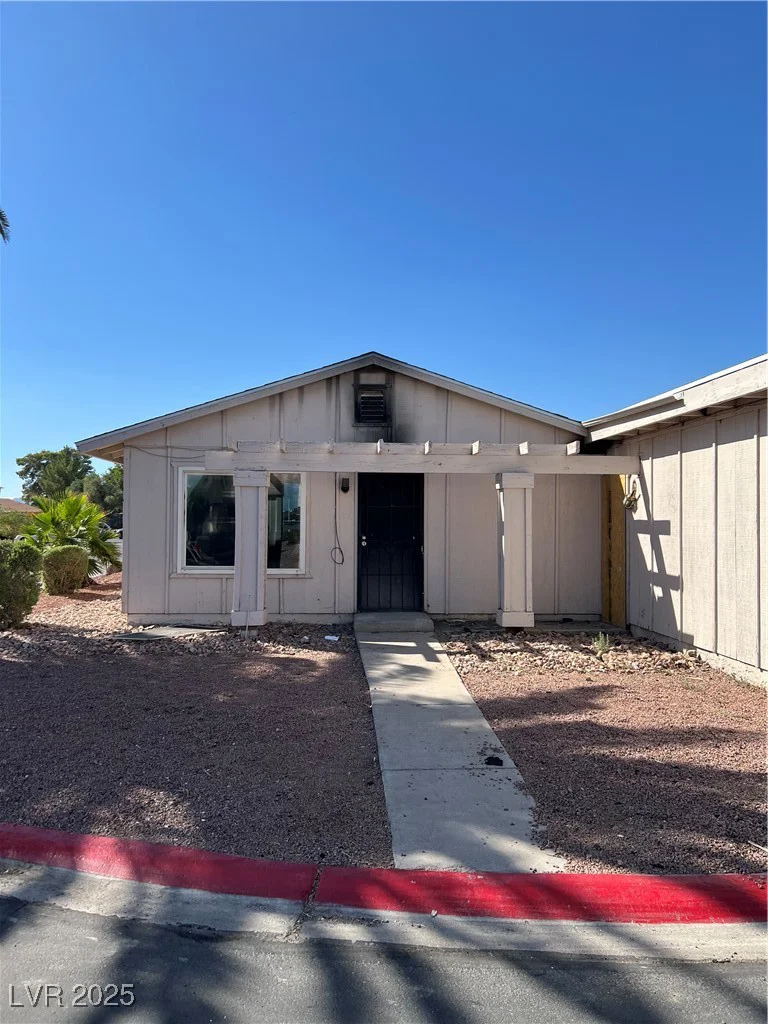 5951 Via Capri, Las Vegas, NV 89122
