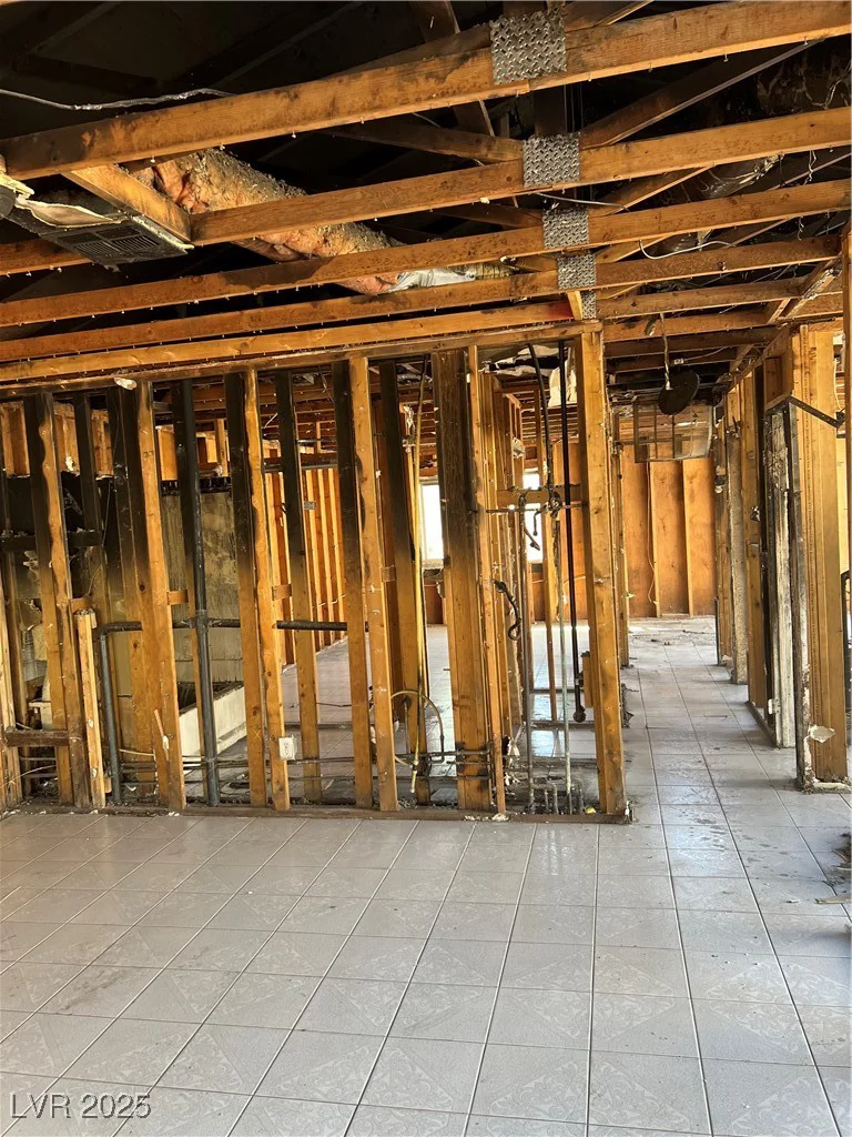 5951 Via Capri, Las Vegas, NV 89122