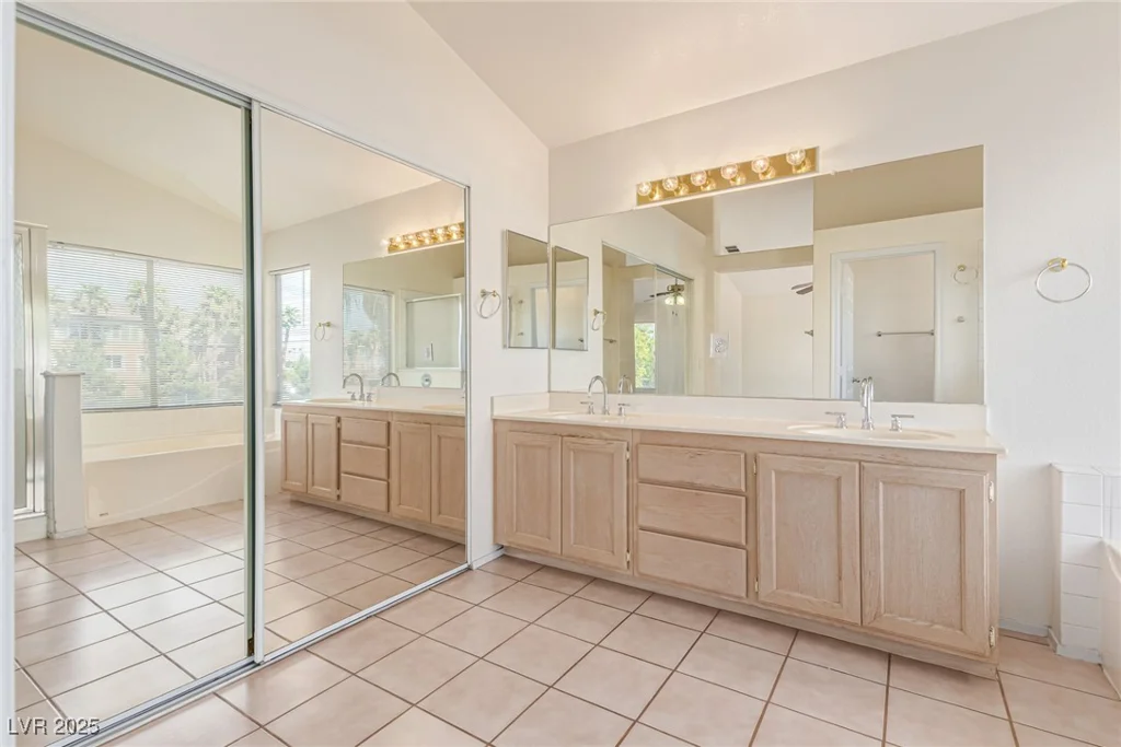 1877 Cane Hill, Las Vegas, NV 89142