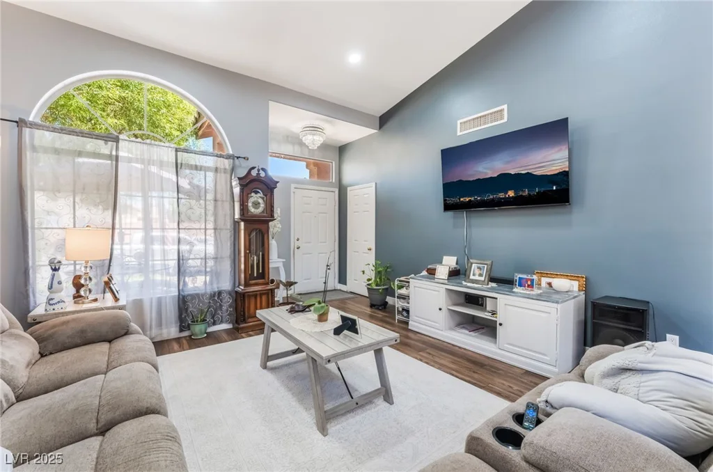 6311 American Beauty, Las Vegas, NV 89142