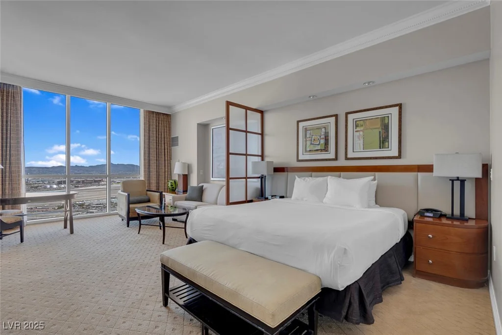 135 Harmon, Las Vegas, NV 89109