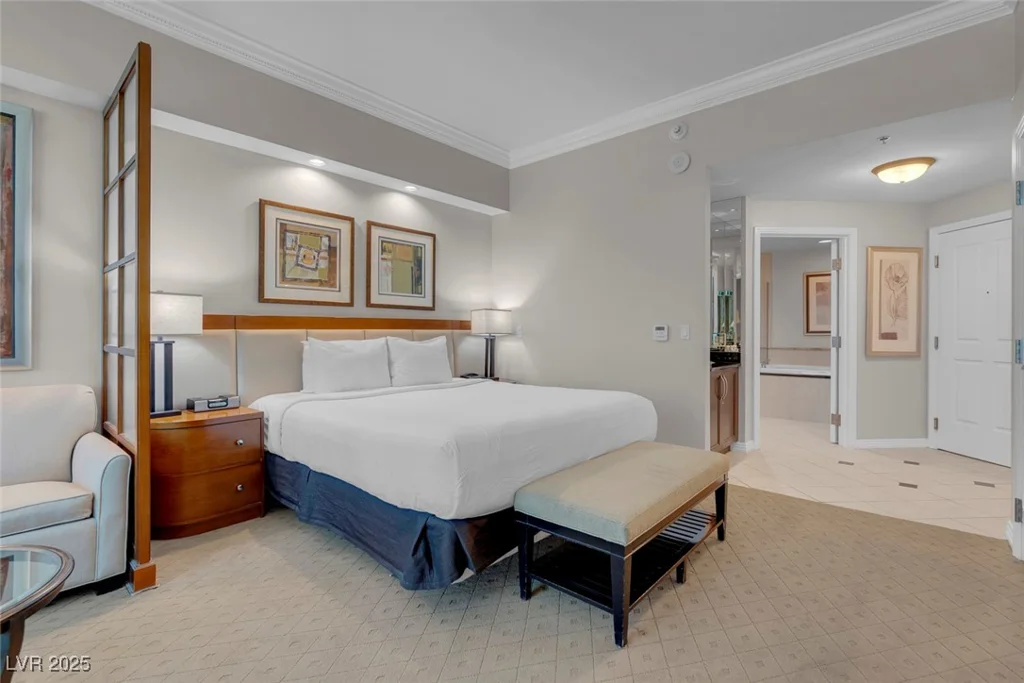 135 Harmon, Las Vegas, NV 89109