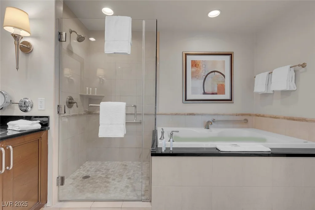 135 Harmon, Las Vegas, NV 89109