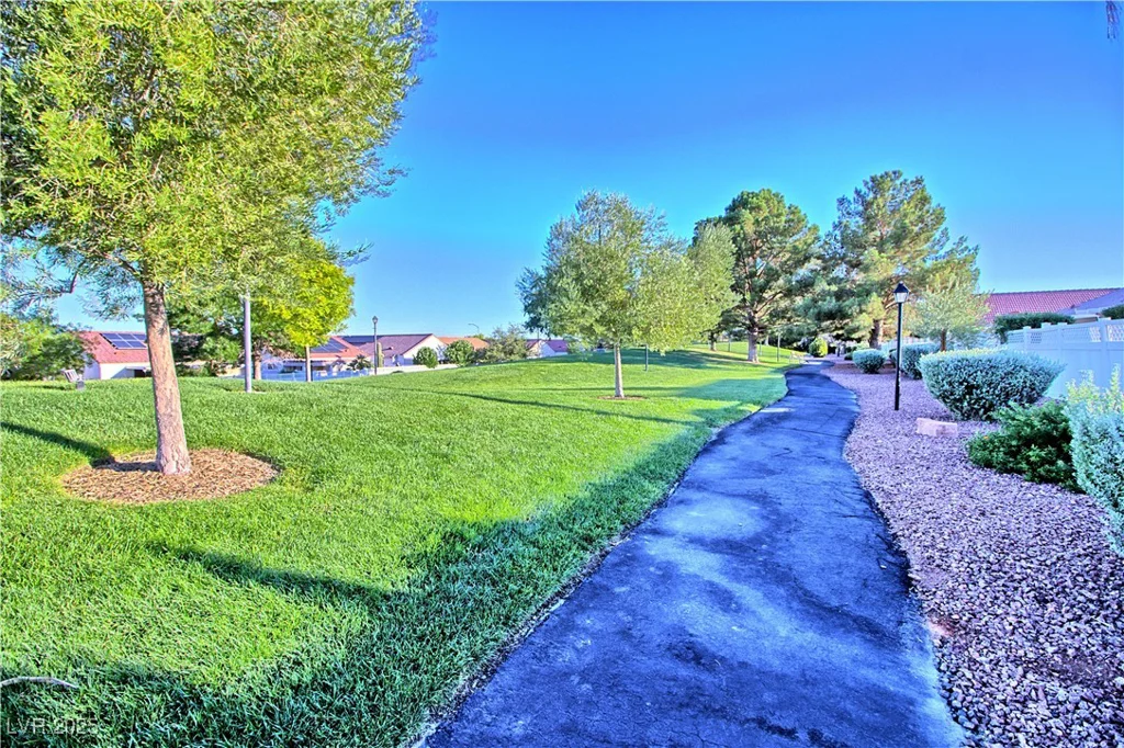 6670 Cinnabar Coast, North Las Vegas, NV 89084