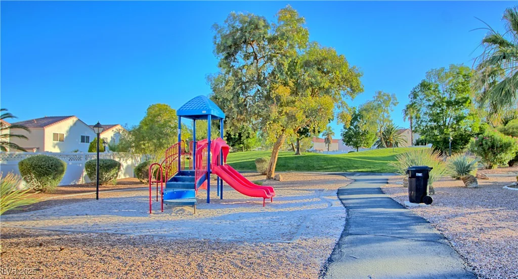 6670 Cinnabar Coast, North Las Vegas, NV 89084