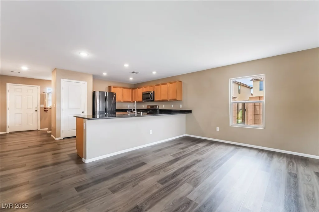 3855 Park Field, Las Vegas, NV 89120