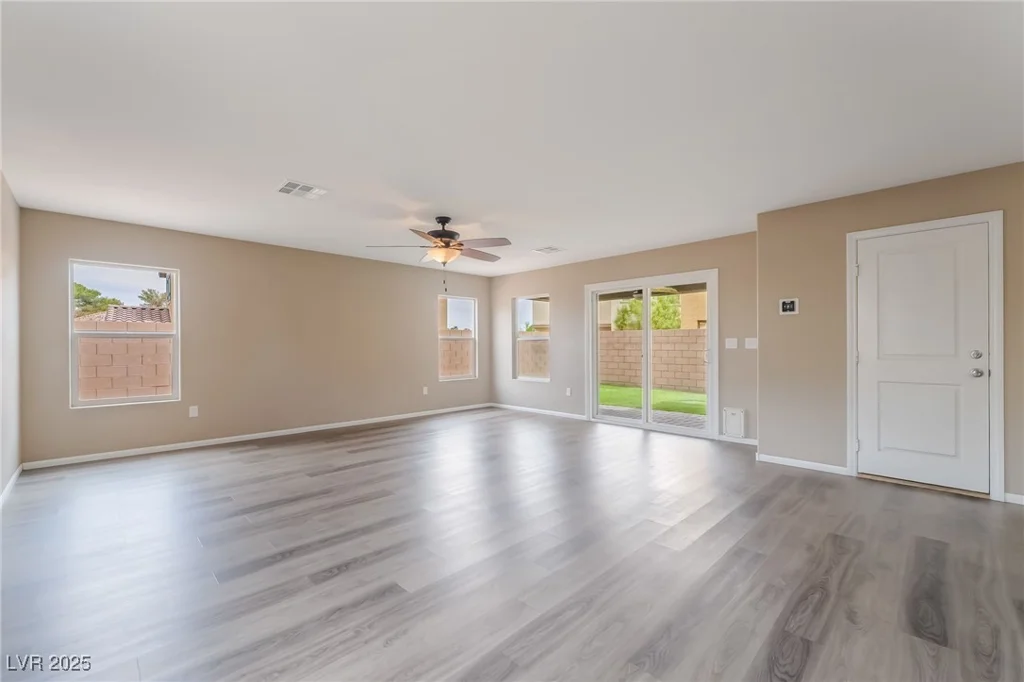 3855 Park Field, Las Vegas, NV 89120