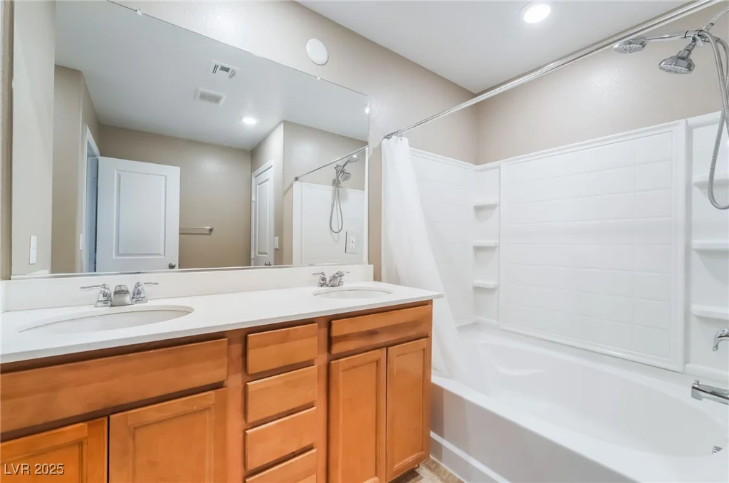 3855 Park Field, Las Vegas, NV 89120