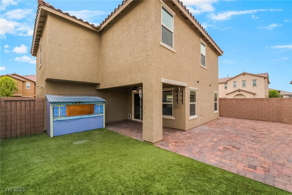 3855 Park Field, Las Vegas, NV 89120