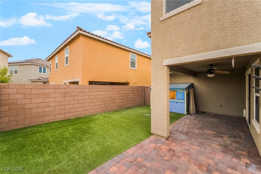 3855 Park Field, Las Vegas, NV 89120