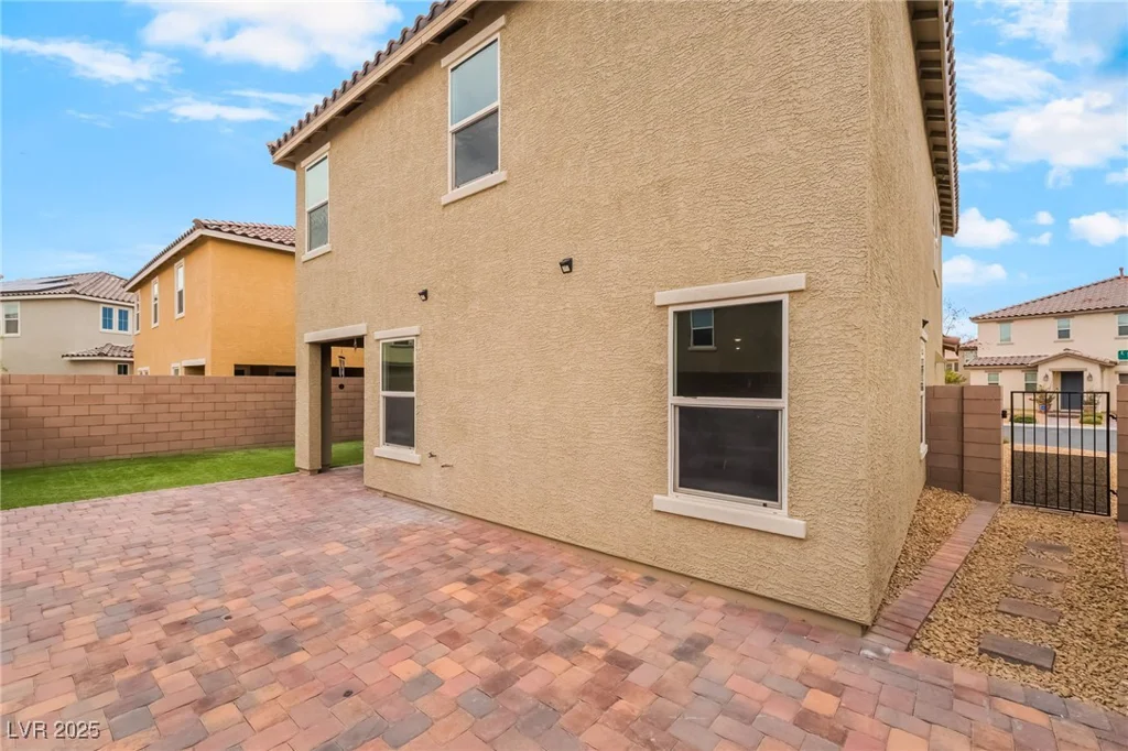 3855 Park Field, Las Vegas, NV 89120
