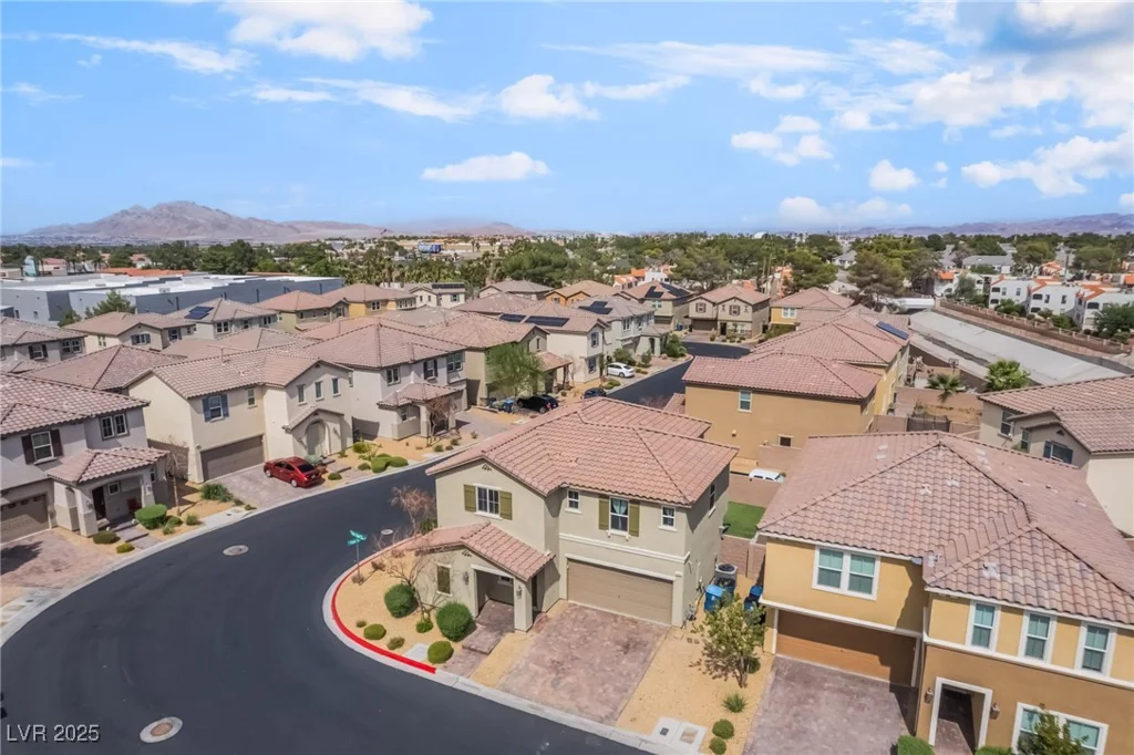 3855 Park Field, Las Vegas, NV 89120