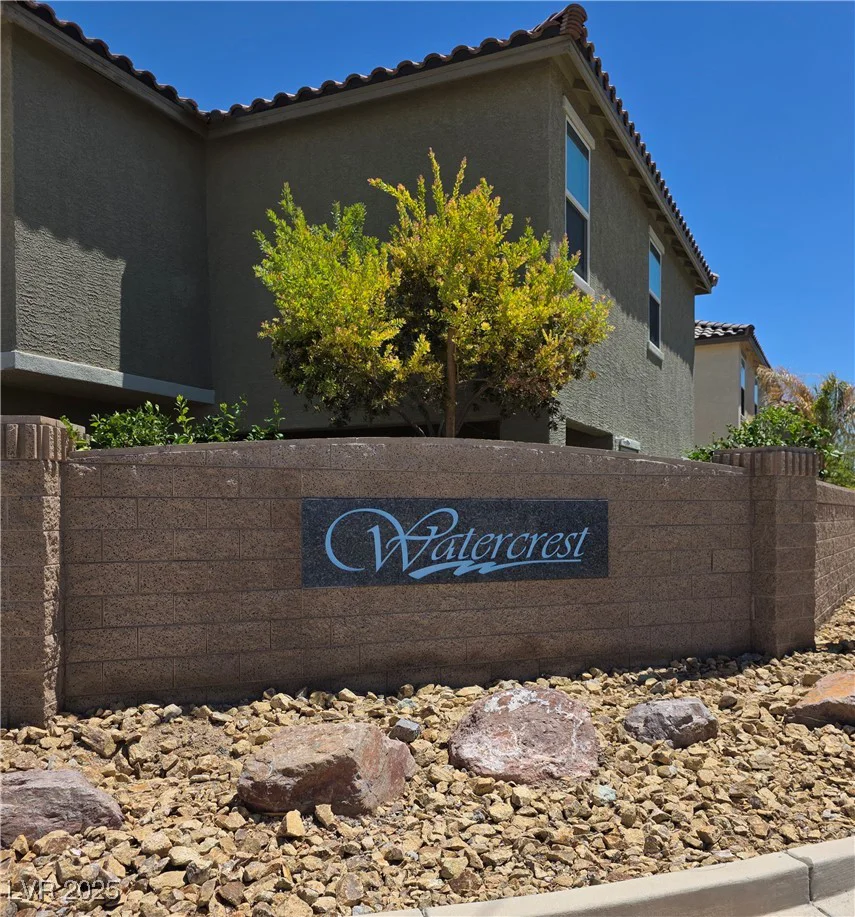 3855 Park Field, Las Vegas, NV 89120