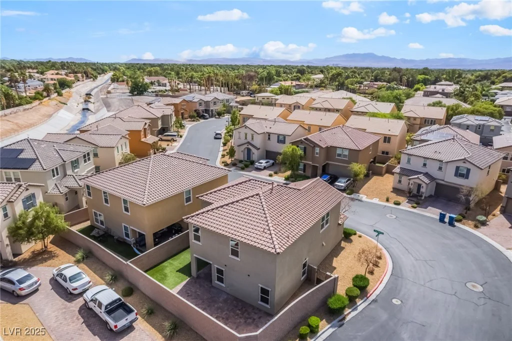 3855 Park Field, Las Vegas, NV 89120