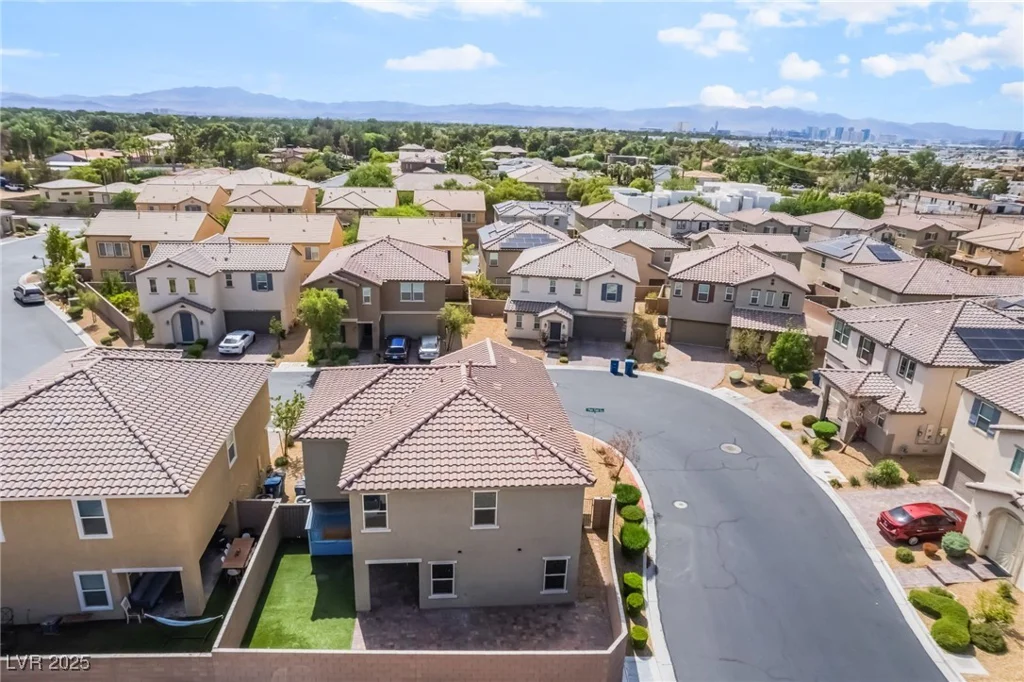 3855 Park Field, Las Vegas, NV 89120