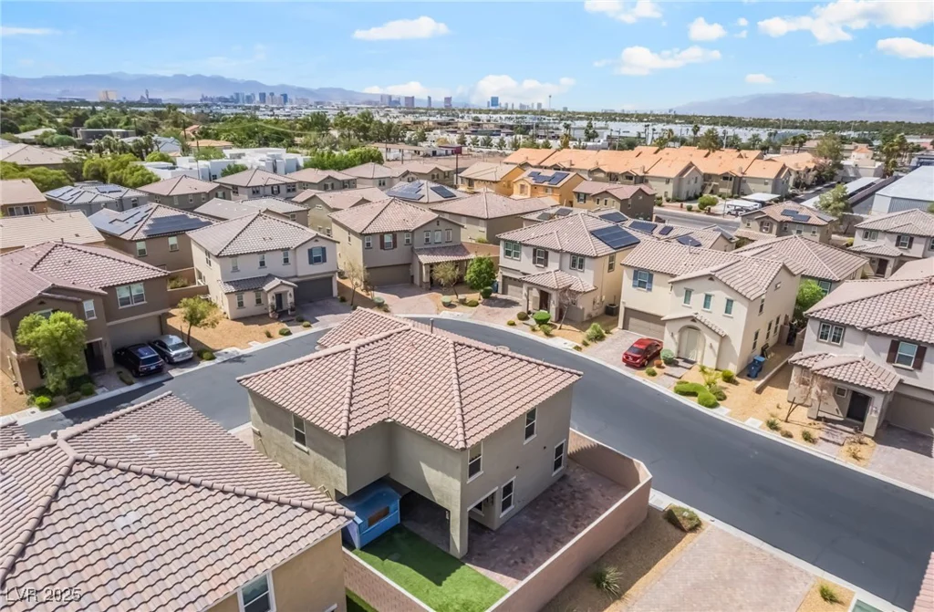 3855 Park Field, Las Vegas, NV 89120