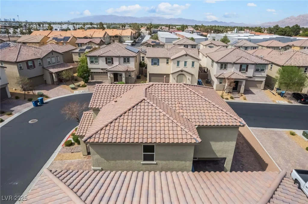 3855 Park Field, Las Vegas, NV 89120