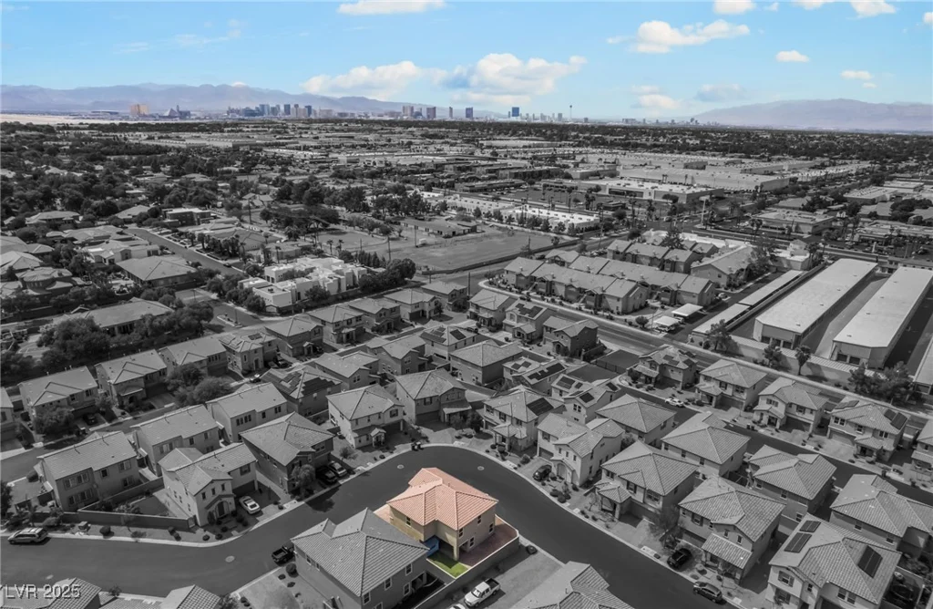 3855 Park Field, Las Vegas, NV 89120