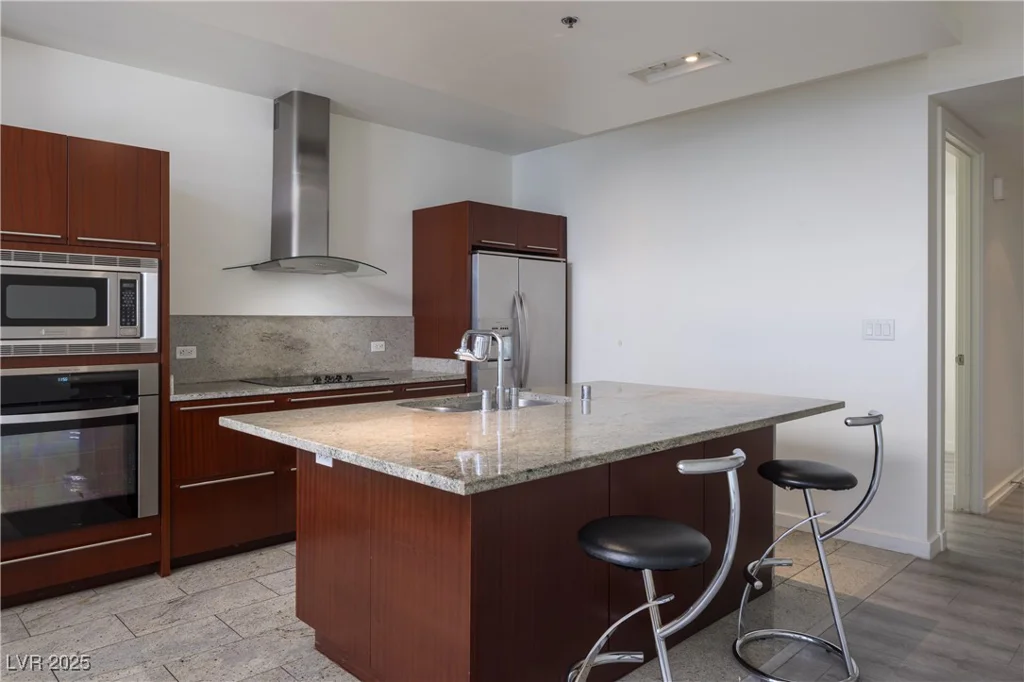 4471 Dean Martin, Las Vegas, NV 89103