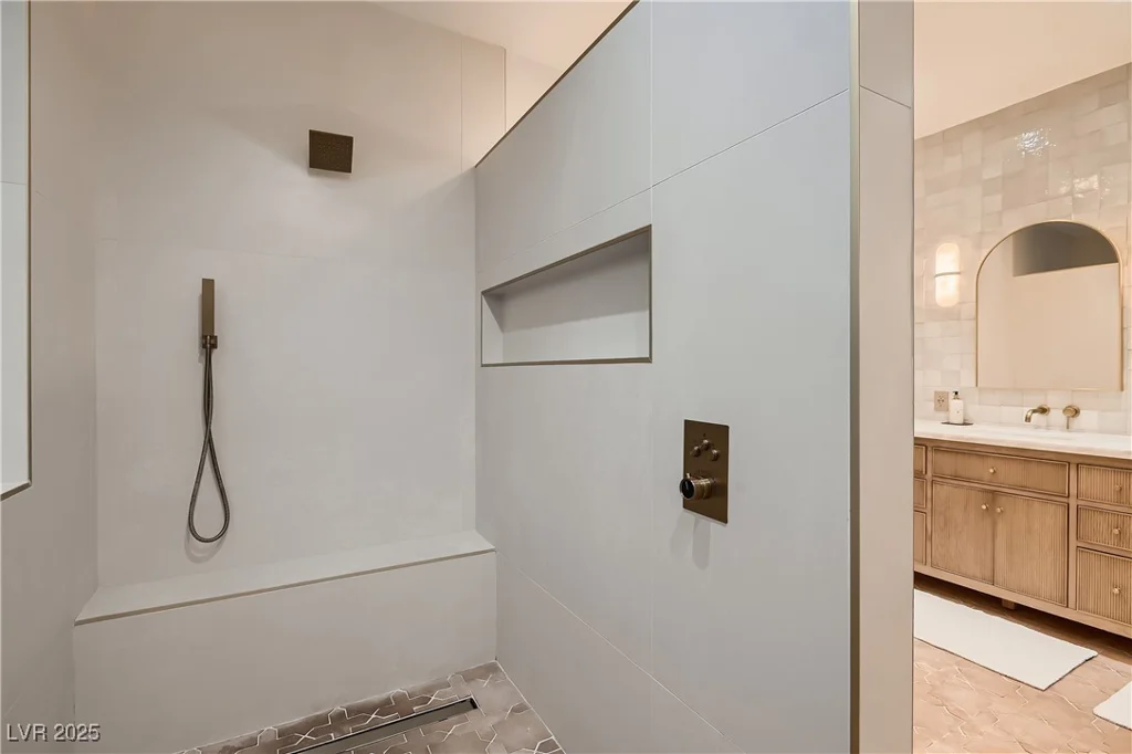 7920 Castellon, Las Vegas, NV 89128