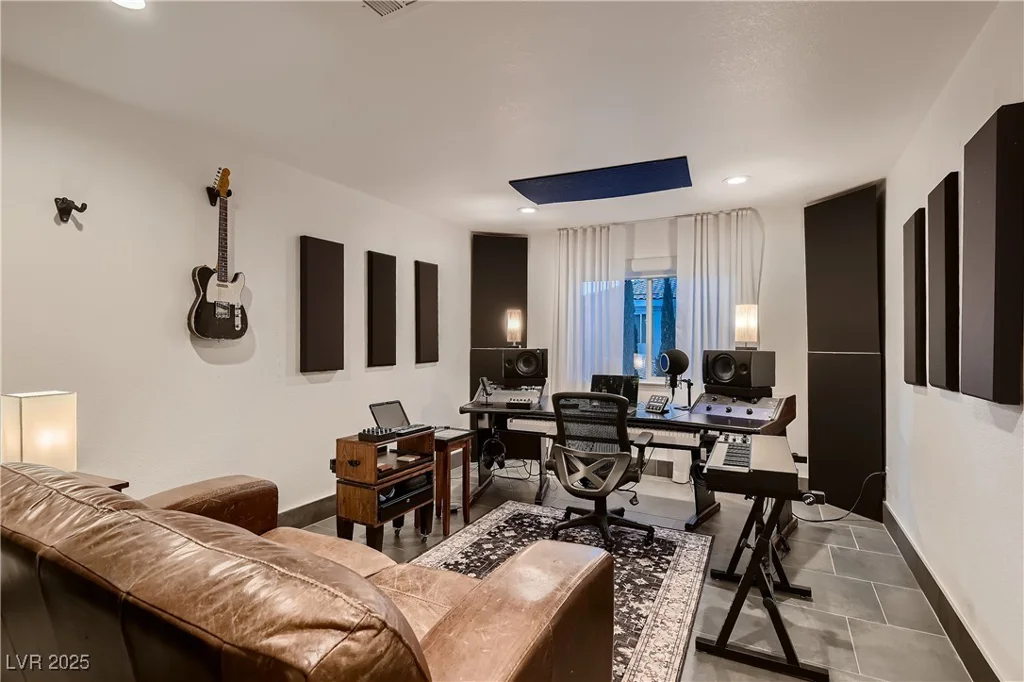 7920 Castellon, Las Vegas, NV 89128