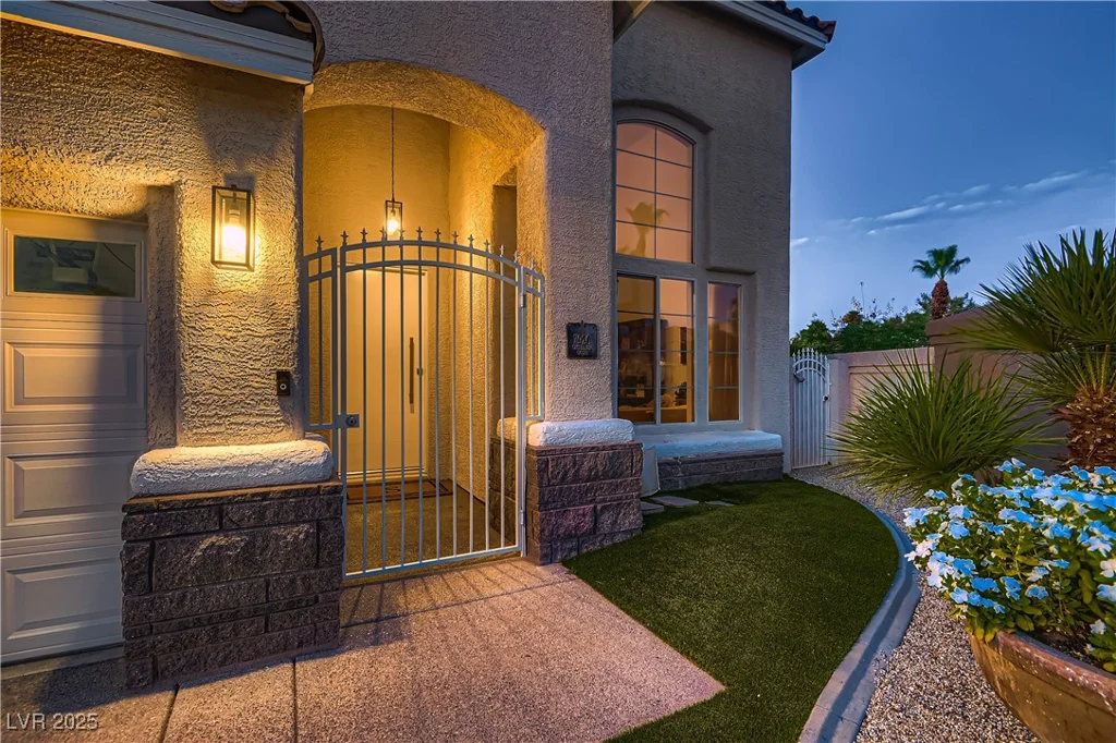 7920 Castellon, Las Vegas, NV 89128