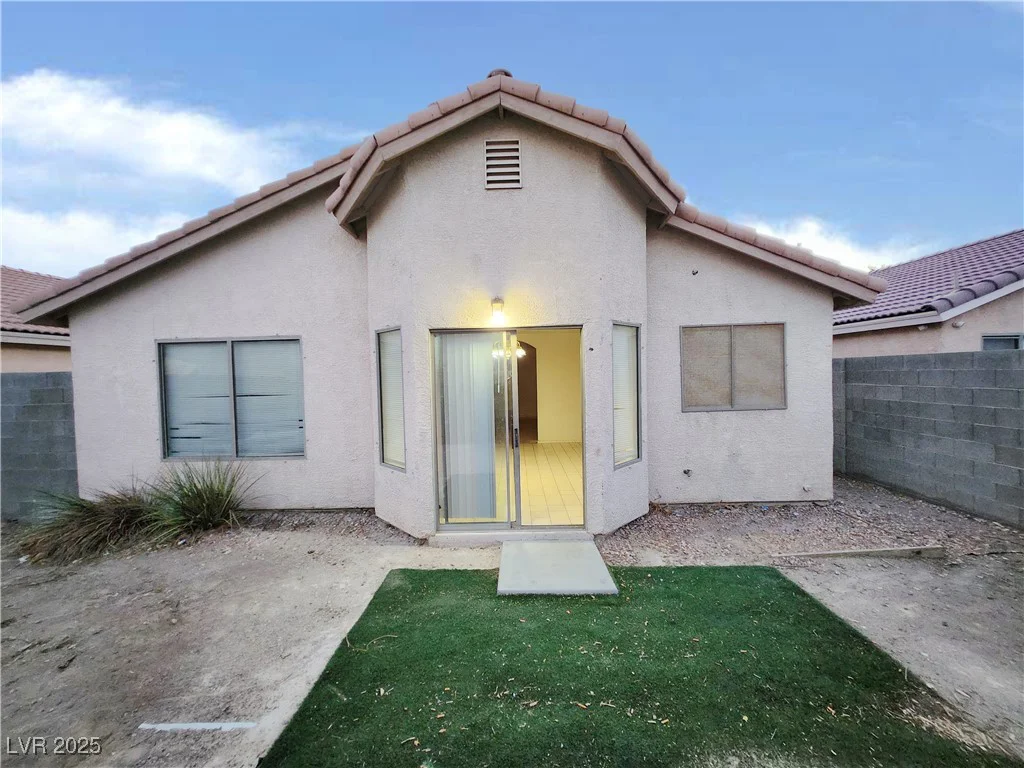 2670 Early Vista, Las Vegas, NV 89142