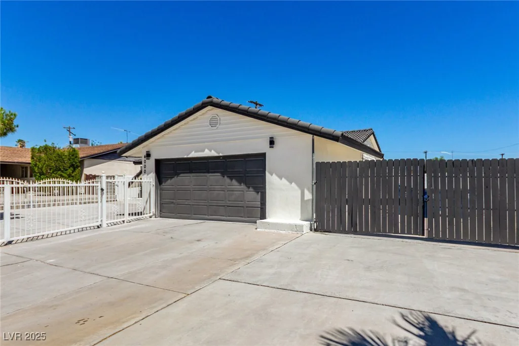 4000 El Camino, Las Vegas, NV 89102