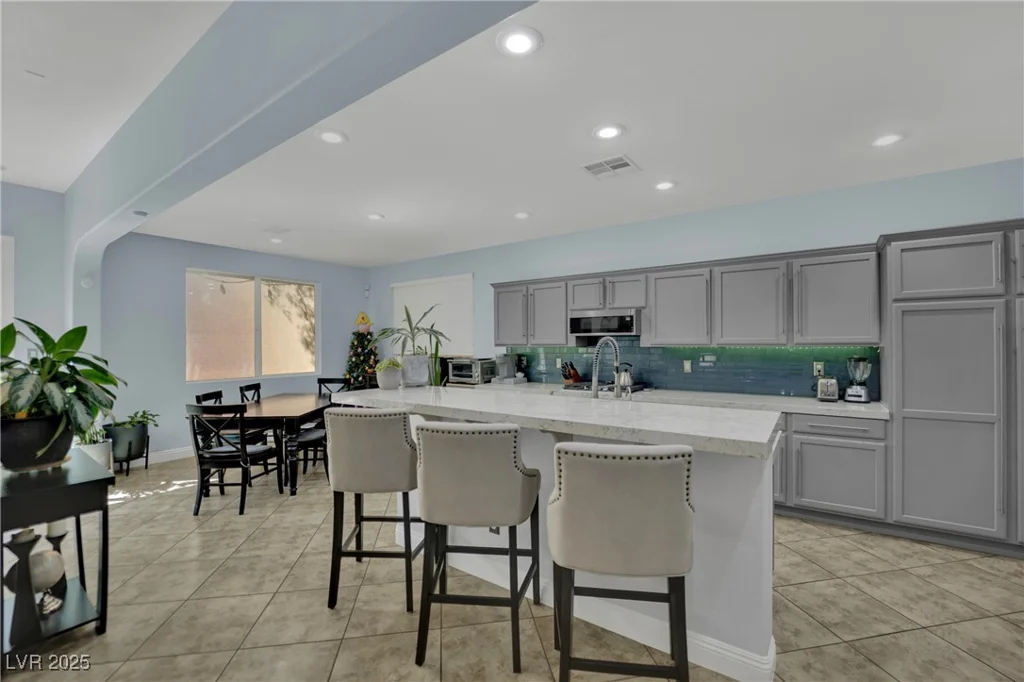 10265 Wolves Den, Las Vegas, NV 89178