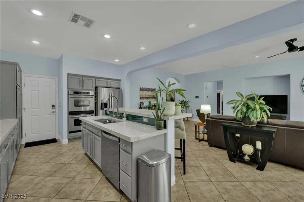 10265 Wolves Den, Las Vegas, NV 89178